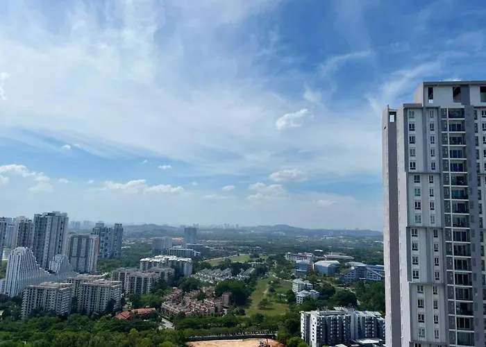 Spacious Verdi Eco-Dominium Cyberjaya 3Br @ Near Klia & Klia 2 With Nice View
